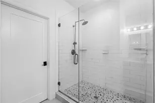 120 E 32nd St, Houston, TX 77018 - Photo 17