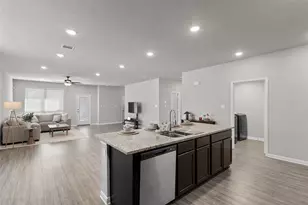 1925 Viva Rd, Bryan, TX 77807 - Photo 9