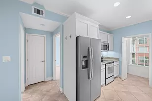 7000 Seawall Blvd, Galveston, TX 77551 - Photo 15