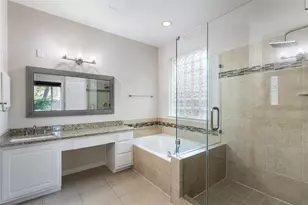 11 Belcarra Pl, The Woodlands, TX 77382 - Photo 15