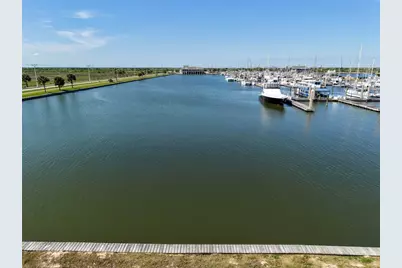 47 Shell Key, Hitchcock, TX 77563 - Photo 13