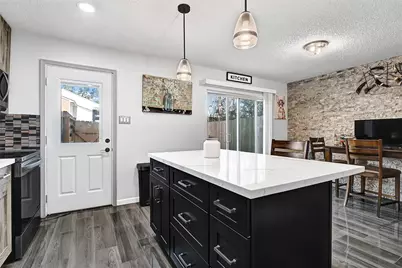 7911 Kendalia Drive, Houston, TX 77036 - Photo 17