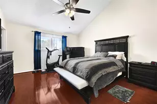 7911 Kendalia Dr, Houston, TX 77036 - Photo 39