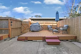 7911 Kendalia Dr, Houston, TX 77036 - Photo 5