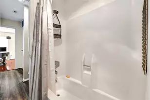 7911 Kendalia Dr, Houston, TX 77036 - Photo 35