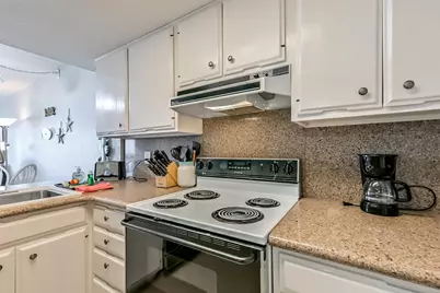 7310 Seawall Boulevard #907, Galveston, TX 77551 - Photo 19