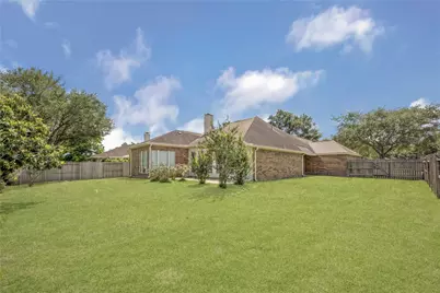 11 Crestview Trail, Houston, TX 77082 - Photo 19