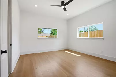 1918 Spillers Lane, Houston, TX 77043 - Photo 21