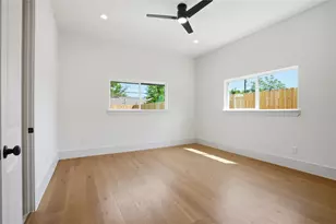 1918 Spillers Ln, Houston, TX 77043 - Photo 21