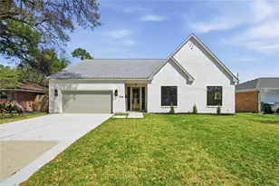 1918 Spillers Ln, Houston, TX 77043 - Photo 3