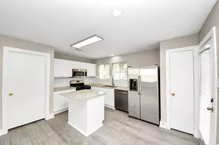 18178 Woodsdale Ct, Porter, TX 77365 - Photo 9