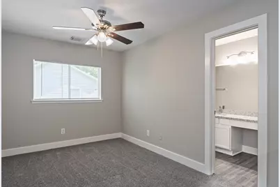 18178 Woodsdale Court, Porter, TX 77365 - Photo 17