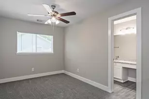 18178 Woodsdale Ct, Porter, TX 77365 - Photo 17