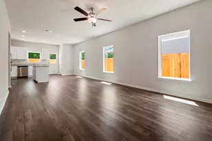 8130 Vanilla Orchid Dr, Houston, TX 77016 - Photo 3