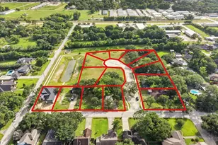 611 Acorn Crk Wy, League City, TX 77573 - Photo 1