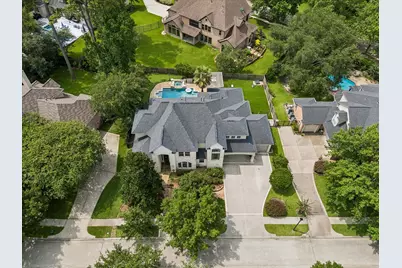 25 Club Oak Court, Kingwood, TX 77339 - Photo 1