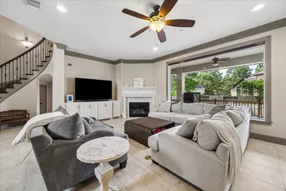 25 Club Oak Court, Kingwood, TX 77339 - Photo 9