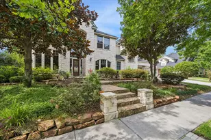 25 Club Oak Ct, Kingwood, TX 77339 - Photo 1