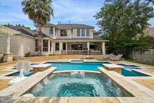 25 Club Oak Ct, Kingwood, TX 77339 - Photo 1