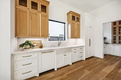 810 W 41st Street, Houston, TX 77018 - Photo 9