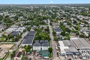 1228 E 23rd St, Houston, TX 77009 - Photo 29