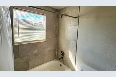 419 N Parrish Street, Angleton, TX 77515 - Photo 21