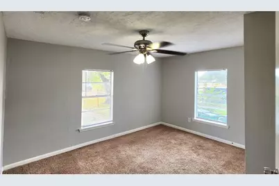 419 N Parrish Street, Angleton, TX 77515 - Photo 19