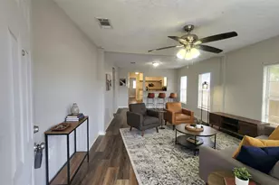 419 N Parrish St, Angleton, TX 77515 - Photo 1