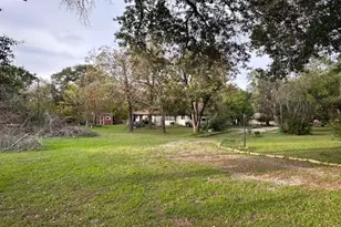 229 University Dr, Prairie View, TX 77445 - Photo 1