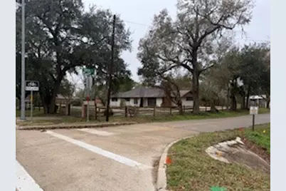 229 University Drive, Prairie View, TX 77445 - Photo 7