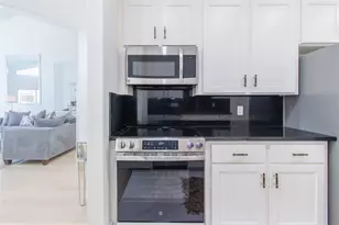 727 Bunker Hill Rd, Houston, TX 77024 - Photo 19