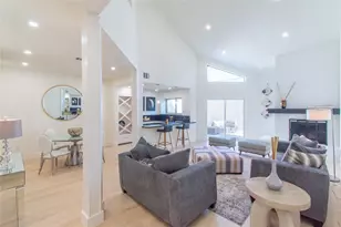 727 Bunker Hill Rd, Houston, TX 77024 - Photo 7