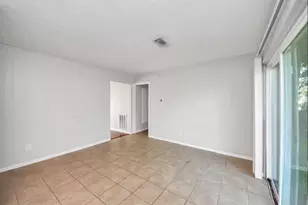 12610 Chiswick Rd, Houston, TX 77047 - Photo 13