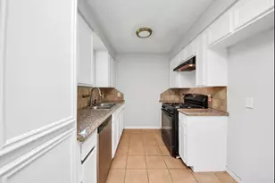 12610 Chiswick Rd, Houston, TX 77047 - Photo 11