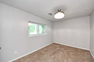 12610 Chiswick Rd, Houston, TX 77047 - Photo 5