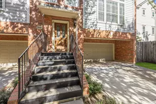 205 Dennis St, Houston, TX 77006 - Photo 5