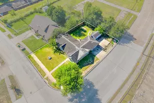 4018 Wuthering Heights Dr, Houston, TX 77045 - Photo 17