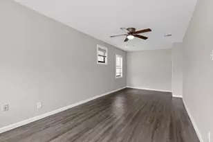 315 Acacia St, Lake Jackson, TX 77566 - Photo 7