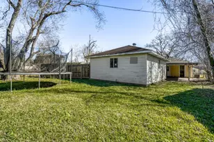 315 Acacia St, Lake Jackson, TX 77566 - Photo 21