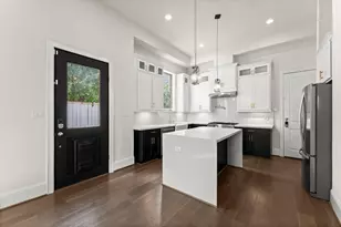 1902 W 25th St, Houston, TX 77008 - Photo 9