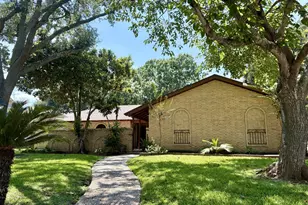 3602 Pine Ct, Missouri City, TX 77459 - Photo 1