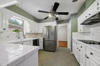 3602 Pine Court, Missouri City, TX 77459 - Photo 13