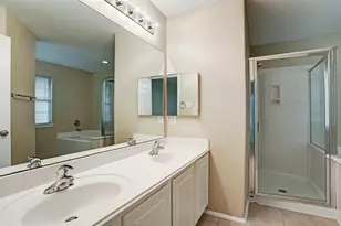 281 Brandy Ridge, Dickinson, TX 77539 - Photo 9