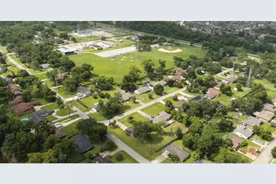 117 Lazy Lane, Lake Jackson, TX 77566 - Photo 25