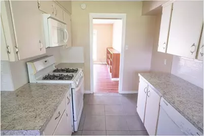 117 Lazy Lane, Lake Jackson, TX 77566 - Photo 3