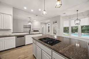 34 N Lansdowne Cir, The Woodlands, TX 77382 - Photo 21