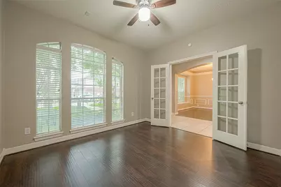 5910 Misty Island Court, Katy, TX 77494 - Photo 9