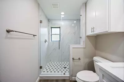 8826 Tanager Street, Houston, TX 77036 - Photo 15