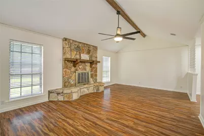 203 Old Angleton Road, Lake Jackson, TX 77566 - Photo 5