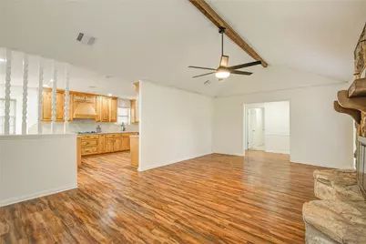 203 Old Angleton Road, Lake Jackson, TX 77566 - Photo 9